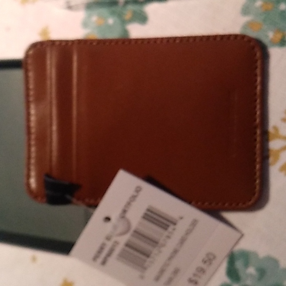 Perry Ellis portfolio phone card holder
